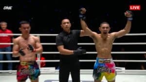 “ดาวรุ่งพะเยาถล่มดาวดัง!” อรรถชัย กีล่าสปอร์ต ช็อคสังเวียน ONE ลุมพินี 150 สยบ คมเพชร เจ้าของแชมป์ 6 เส้น คว้าชัยคะแนนเอกฉันท์