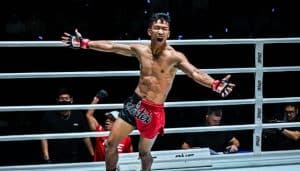 “เพชร” ลั่นวาจาปิดบัญชี “เพชรสาม” ศึกนี้ไม่มีครบยก — ดาวรุ่งขอนแก่นพร้อมถีบตัวขึ้นแถวหน้ารุ่นอะตอมเวต