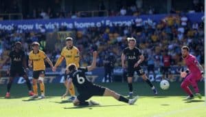 ปาฏิหาริย์ที่โมลินิวซ์! “ปาลินญ่า” ฮีโร่หนีตาย ส่งไก่ทุบหมาป่า 1-0 จบสถิติเลวร้าย 16 นัดไม่ชนะ แต่ยังจมโซนตกชั้น