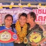 จากค่าแพะนมถึงเวทีโลก! “กลิ่นผกา” แม่นักสู้เชียงรายที่น็อกคู่ต่อสู้ด้วยเข่าลอย แล้วเอาเงินโบนัส 350,000 กลับบ้านไปสร้างอนาคตให้เด็กๆ