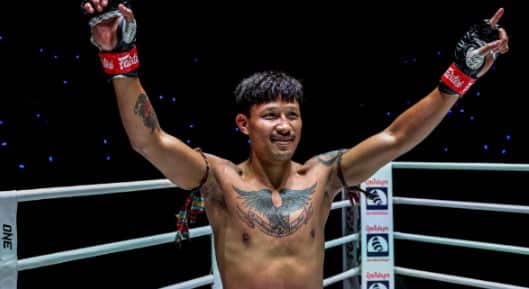 ยอดขุนพล คืนสังเวียนสุดระอุ! ฮุกซ้ายถล่มตุรกีน็อกยก 2 ลั่นเส้นทางแชมป์โลก ONE ยังไม่สิ้นสุด