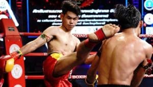 สังเวียนอุทัยธานีเดือดทะลุขีด! นักชกรากหญ้าโชว์หมัดเทพ แลกน็อกทั้งเวที ชิงตั๋วศึกใหญ่ภูเก็ต