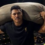 เสือคิมท้าชนยักษ์! ศึกแห่งศักดิ์ศรีที่อาจเปลี่ยนชีวิต มวยไทยสายเลือดจันทบุรีจะรอดจากดาบอดีตแชมป์โลกได้หรือไม่
