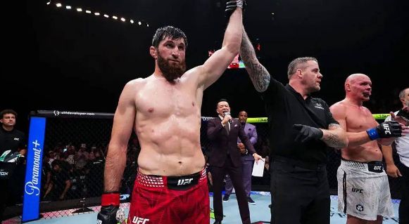 มาโกเหม็ด อันคาลาเยฟ เปิดเกมเชือดยกท้าย ปิดม่าน UFC Fight Night ที่ยาส ไอส์แลนด์ ด้วยฟอร์มที่อาจเปลี่ยนหน้าประวัติศาสตร์รุ่นไลต์เฮฟวีเวตไปตลอดกาล