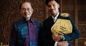 จาก “สังเวียนเลือด” สู่ “ทำเนียบผู้นำ”: วันที่ อาลีฟ ส.เดชะพันธ์ พิสูจน์ว่า “แชมป์” ไม่ใช่แค่เข็มขัด แต่คือเกียรติของแผ่นดิน