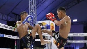 สนามเล็กแต่ไฟลุก! ทำไม “มวยสัญจร” ถึงกลายเป็นสังเวียนที่โหดที่สุดของนักชกไทยยุคนี้ และไฟต์ ดีเซลเล็ก vs ยอดเพชร คือบทพิสูจน์