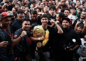 อาลีฟ ส.เดชะพันธ์ ทุบตำนาน “สามเอ” ผงาดแชมป์โลก ONE คนแรกของมาเลเซีย! เปิดศึกรวมเข็มขัดสะเทือนวงการมวยไทย