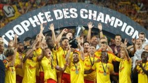 เมื่อ “10 คน” เอาชนะจักรวรรดิพันล้าน! ล็องส์ทุบ PSG กลางเมืองเหมือง เปิดฤดูกาลด้วยบทเรียนที่แพงกว่าถ้วยรางวัล